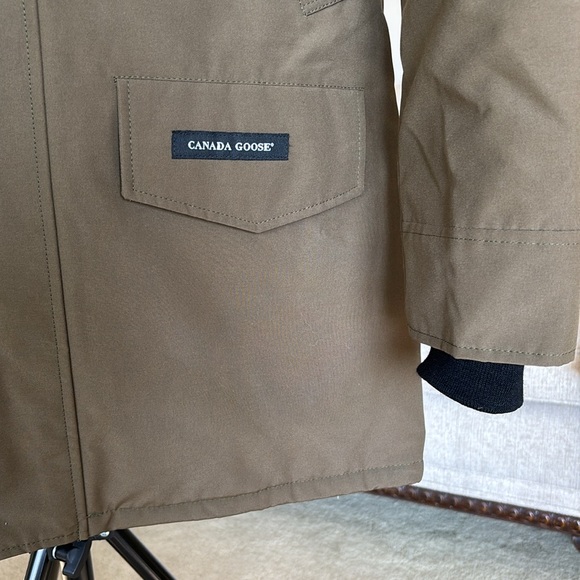 Canada Goose NWT Men’s Langford Heritage Parka Size S Military Green w Fur - Picture 4 of 11